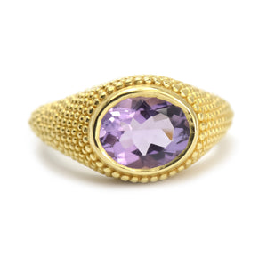 Nubia Oval Amethyst Yellow Gold Ring Size 7US - MANARI.eu
