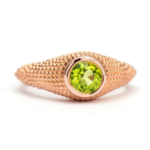 Nubia Round Peridot Rose Gold Ring Size 7US - MANARI.eu
