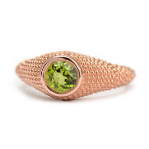 Nubia Round Peridot Rose Gold Ring Size 7US - MANARI.eu