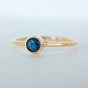 Blue Sapphire 14k Gold Ring - MANARI.eu