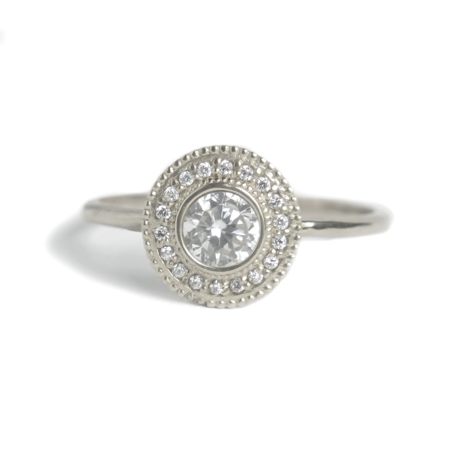 Malika Diamond Ring - MANARI.eu