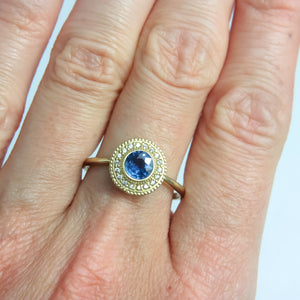 Malika Blue Sapphire Diamond Ring - MANARI.eu