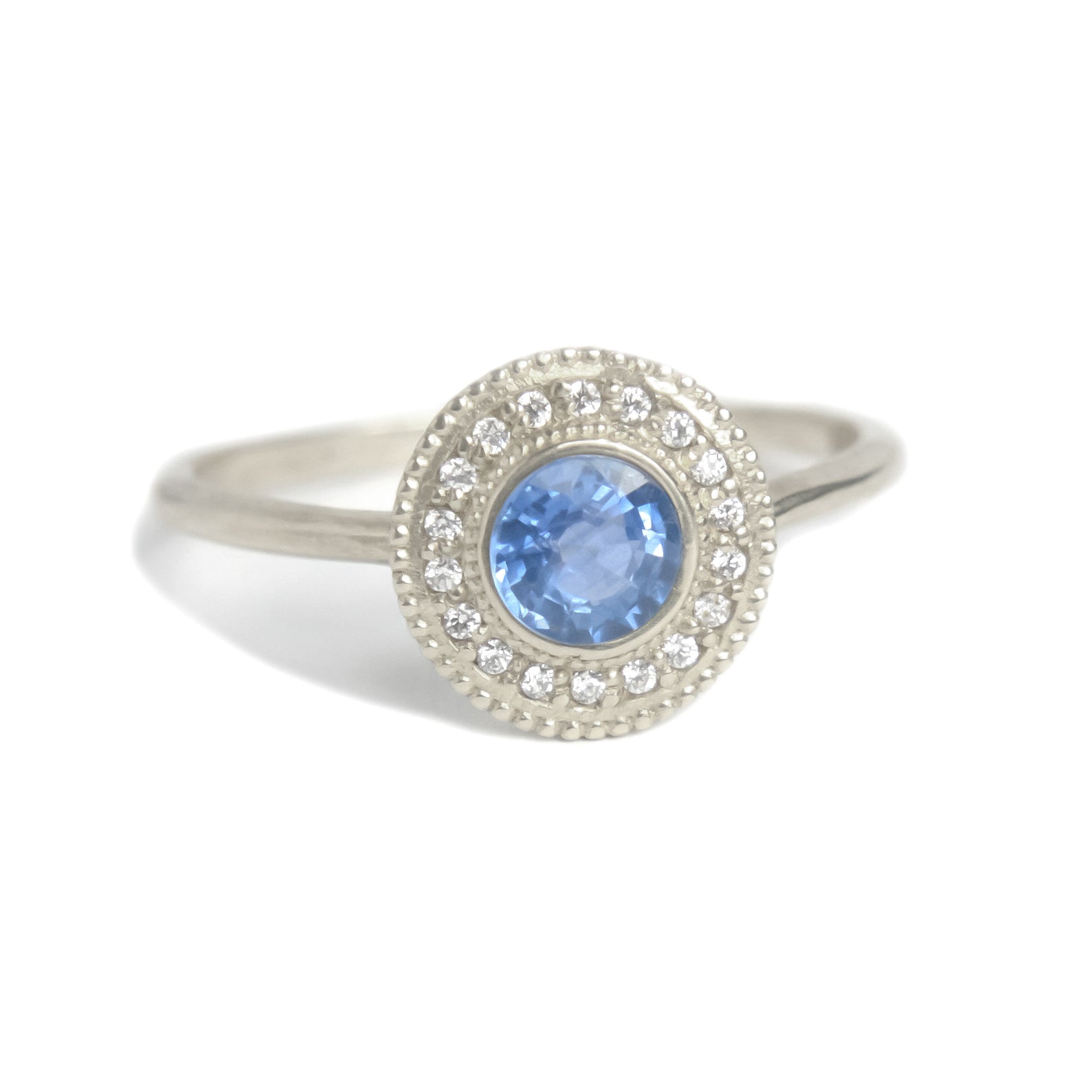 Malika Blue Sapphire Diamond Ring - MANARI.eu