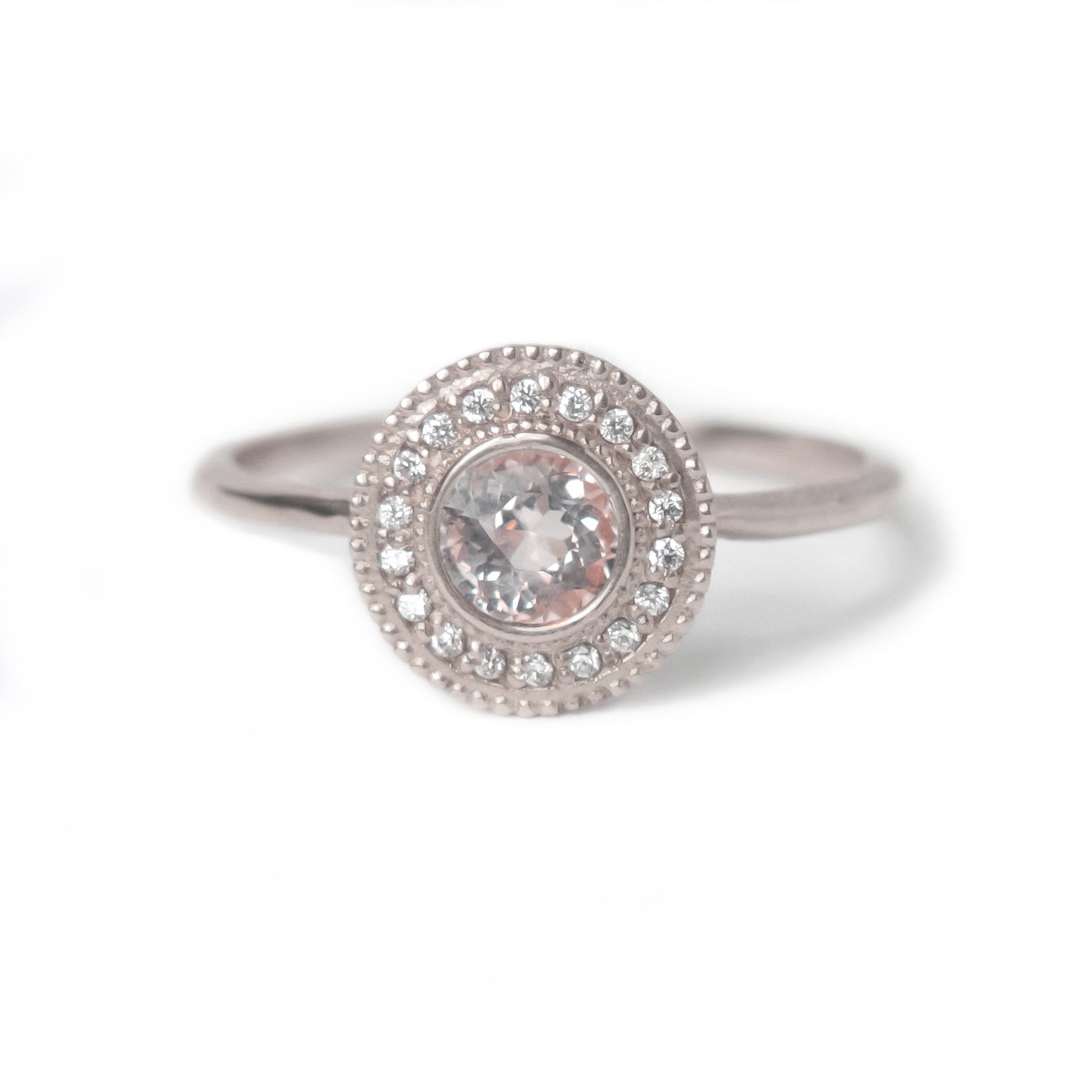 Malika Morganite Diamond Ring - MANARI.eu