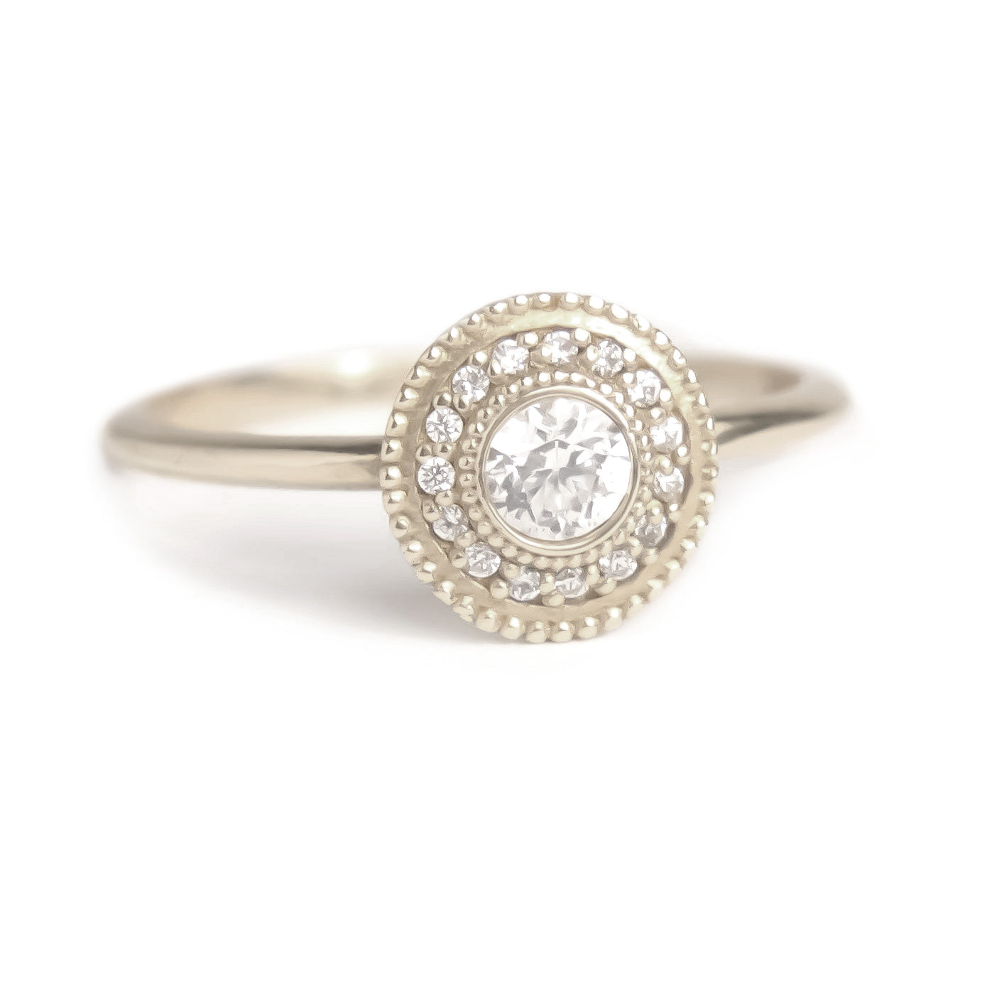 Leila Diamond Ring - MANARI.eu