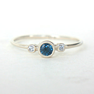 Blue Sapphire and Diamond Wedding Set 14k Gold - MANARI.eu
