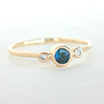 Blue Sapphire and Diamond Ring 14k Gold - MANARI.eu