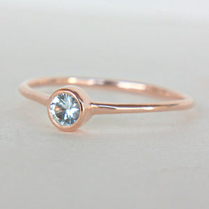 White Sapphire 14k Gold Ring - MANARI.eu