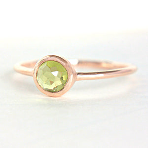 Peridot 14k Rose Gold Ring - MANARI.eu