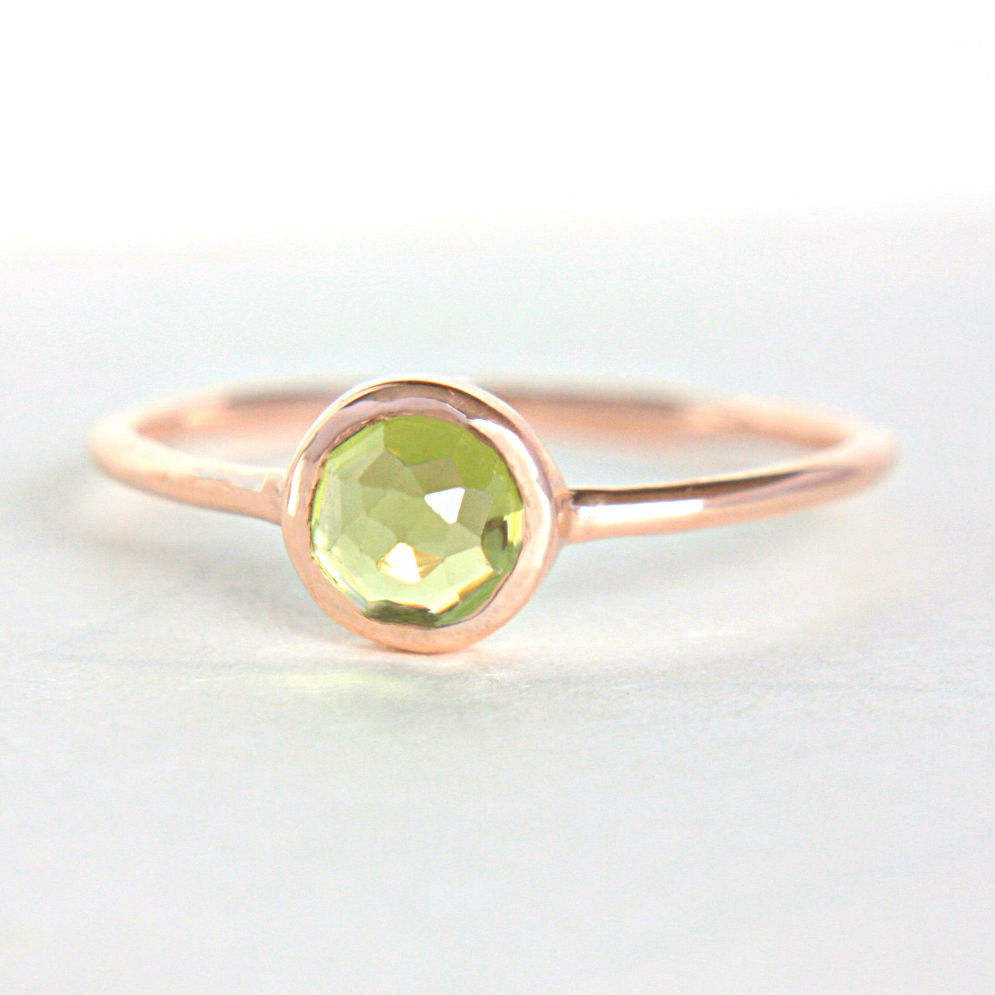 Peridot 14k Rose Gold Ring - MANARI.eu