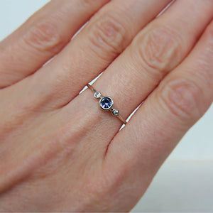 Tanzanite and Diamond Ring 14k White Gold - MANARI.eu