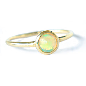 Opal 14k Gold Ring - MANARI.eu