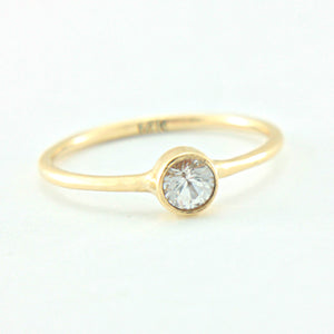 White Sapphire 14k Gold Ring - MANARI.eu