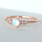 Moonstone and Diamond Ring 14k Gold - MANARI.eu