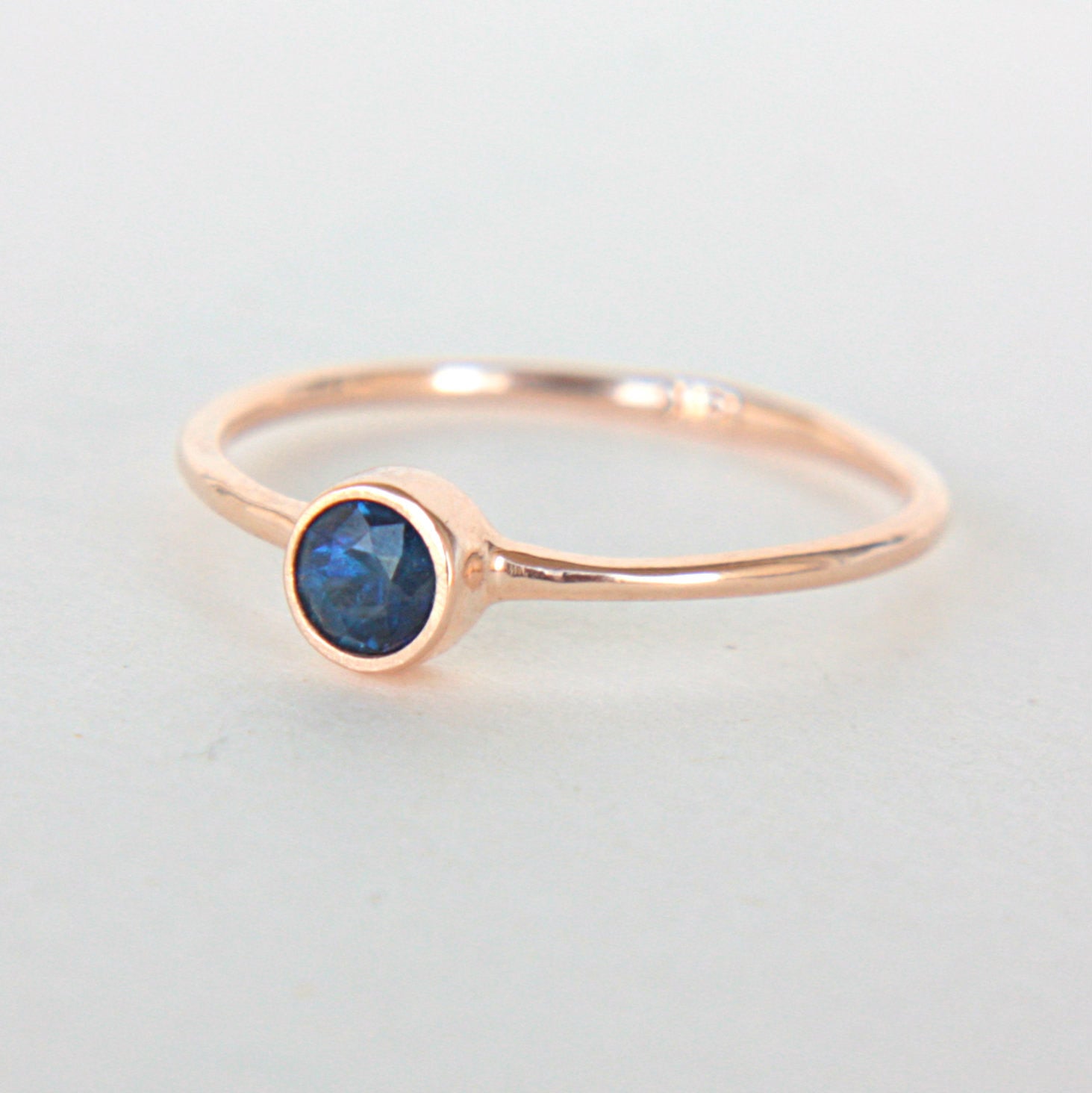 Blue Sapphire 14k Gold Ring - MANARI.eu