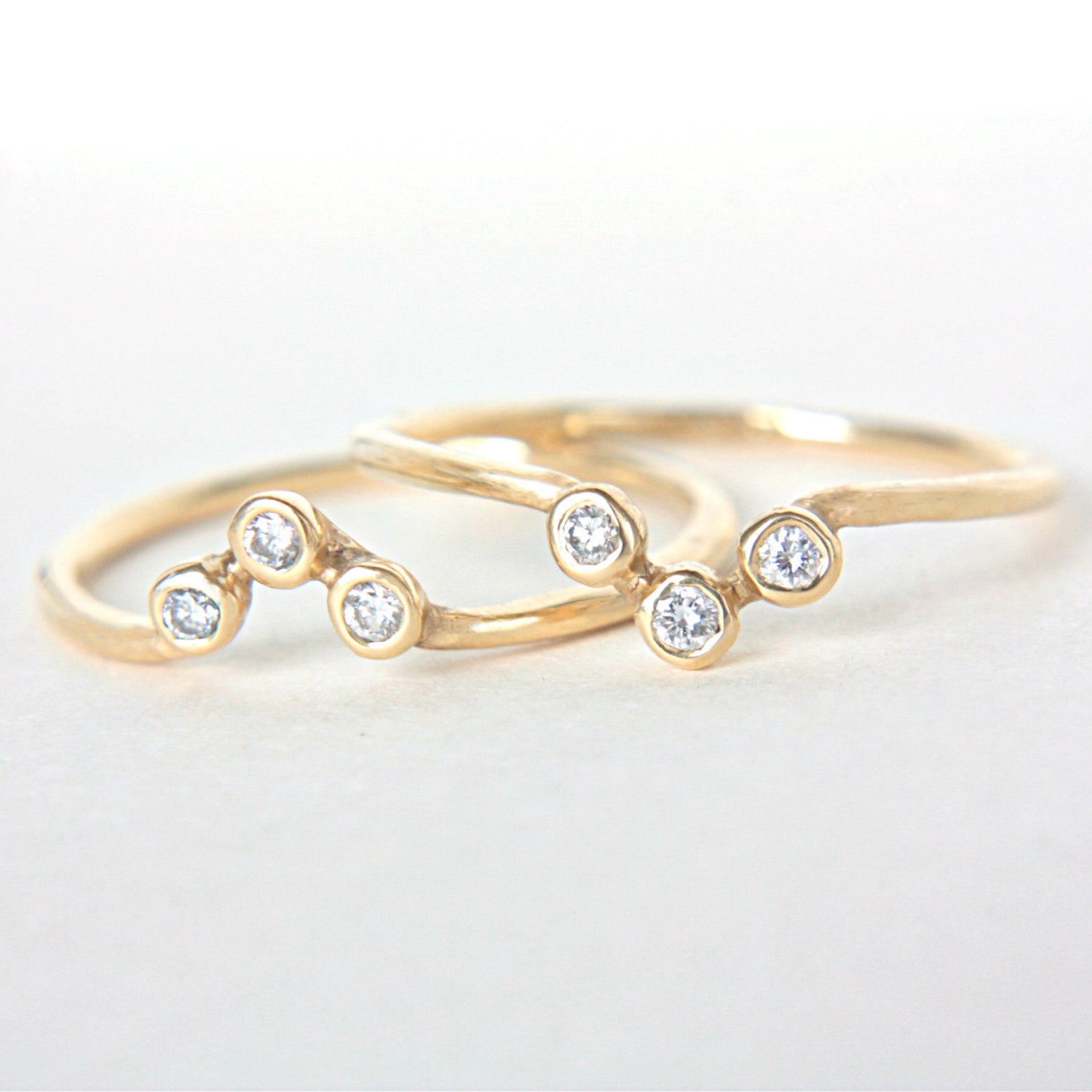 Tanzanite and Diamond Wedding Set 14k Gold Triple Ring Set - MANARI.eu