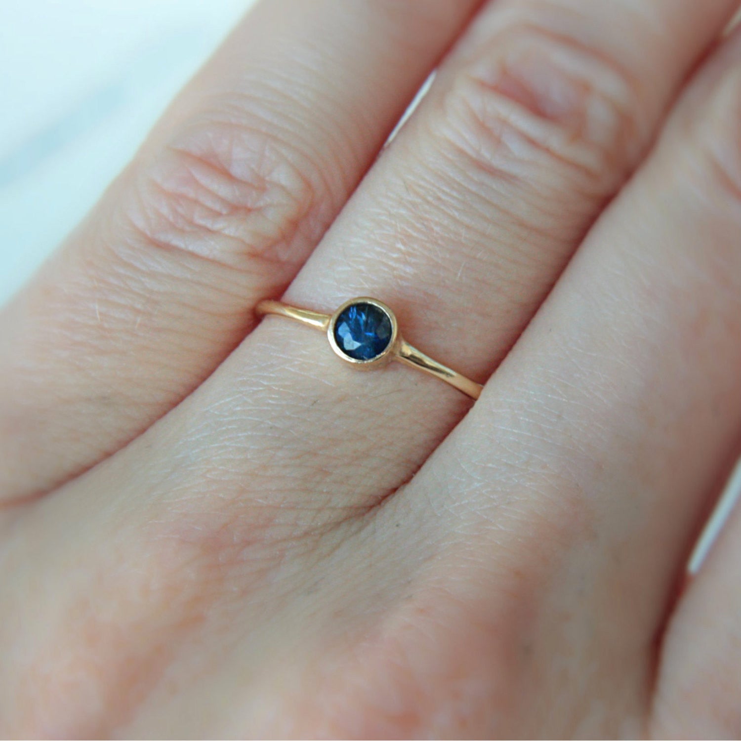 Blue Sapphire 14k Gold Ring - MANARI.eu
