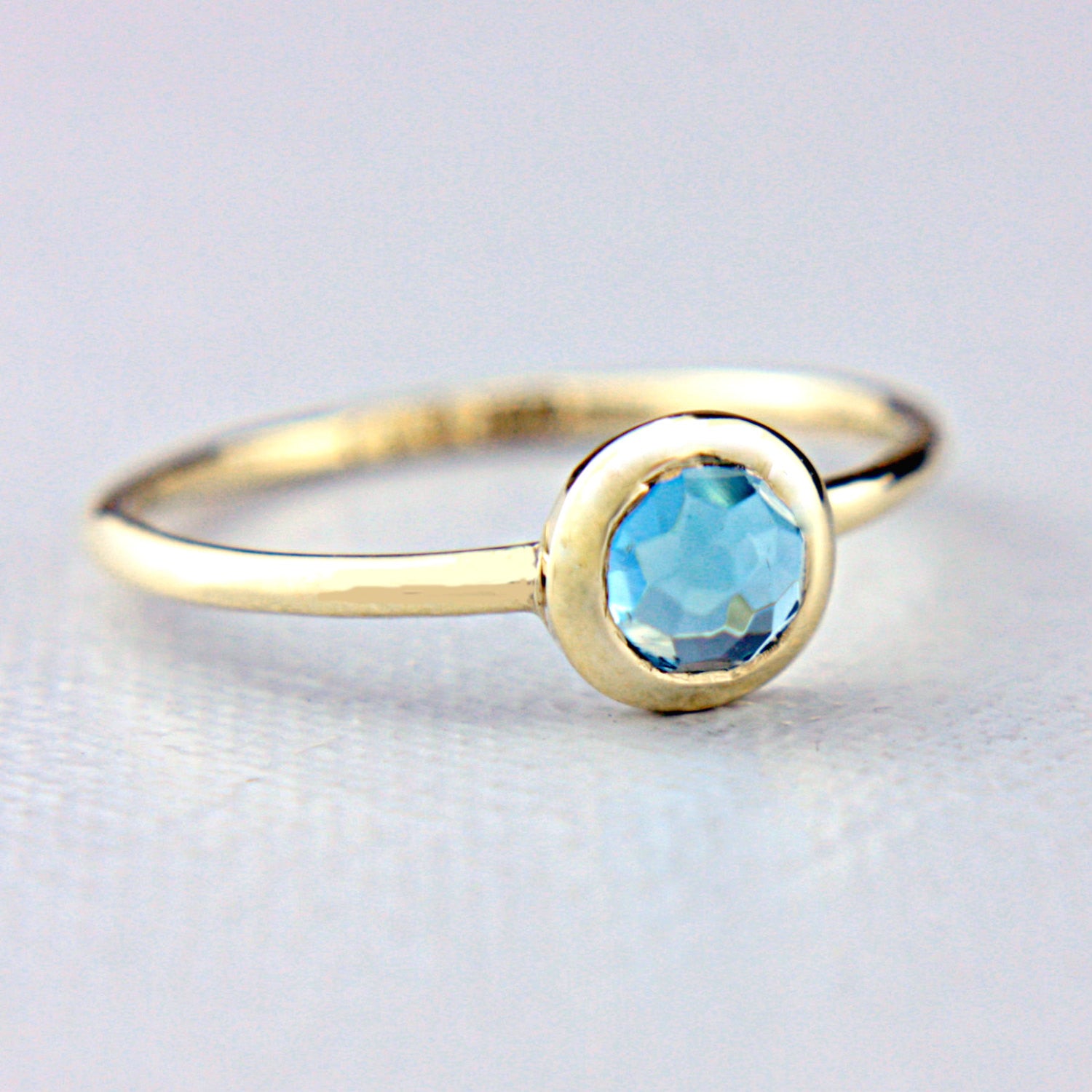 Blue Rose Cut Topaz 14k Gold Ring - MANARI.eu