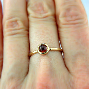 Red Rose Cut Garnet Ring 14k Gold - MANARI.eu
