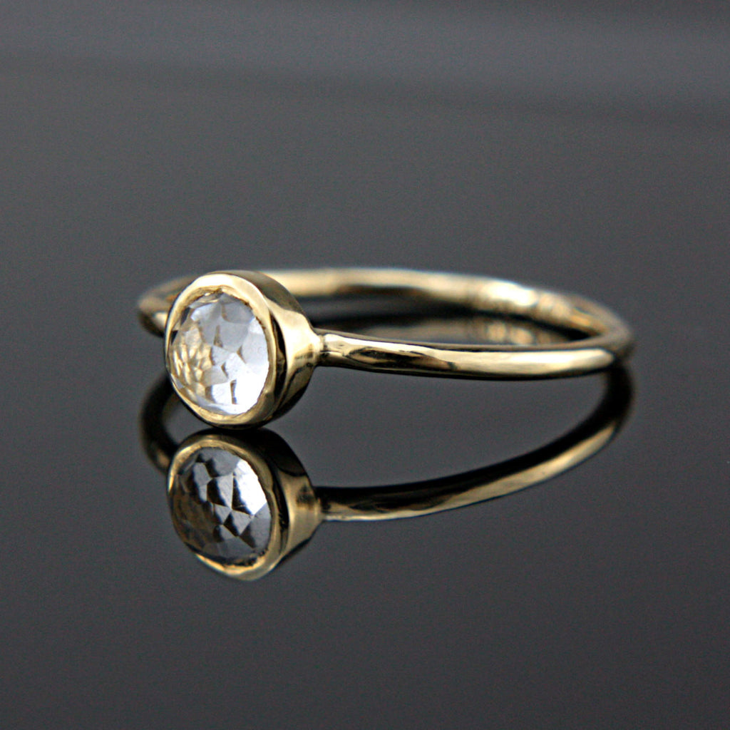 White Topaz 14k Gold Ring - MANARI.eu