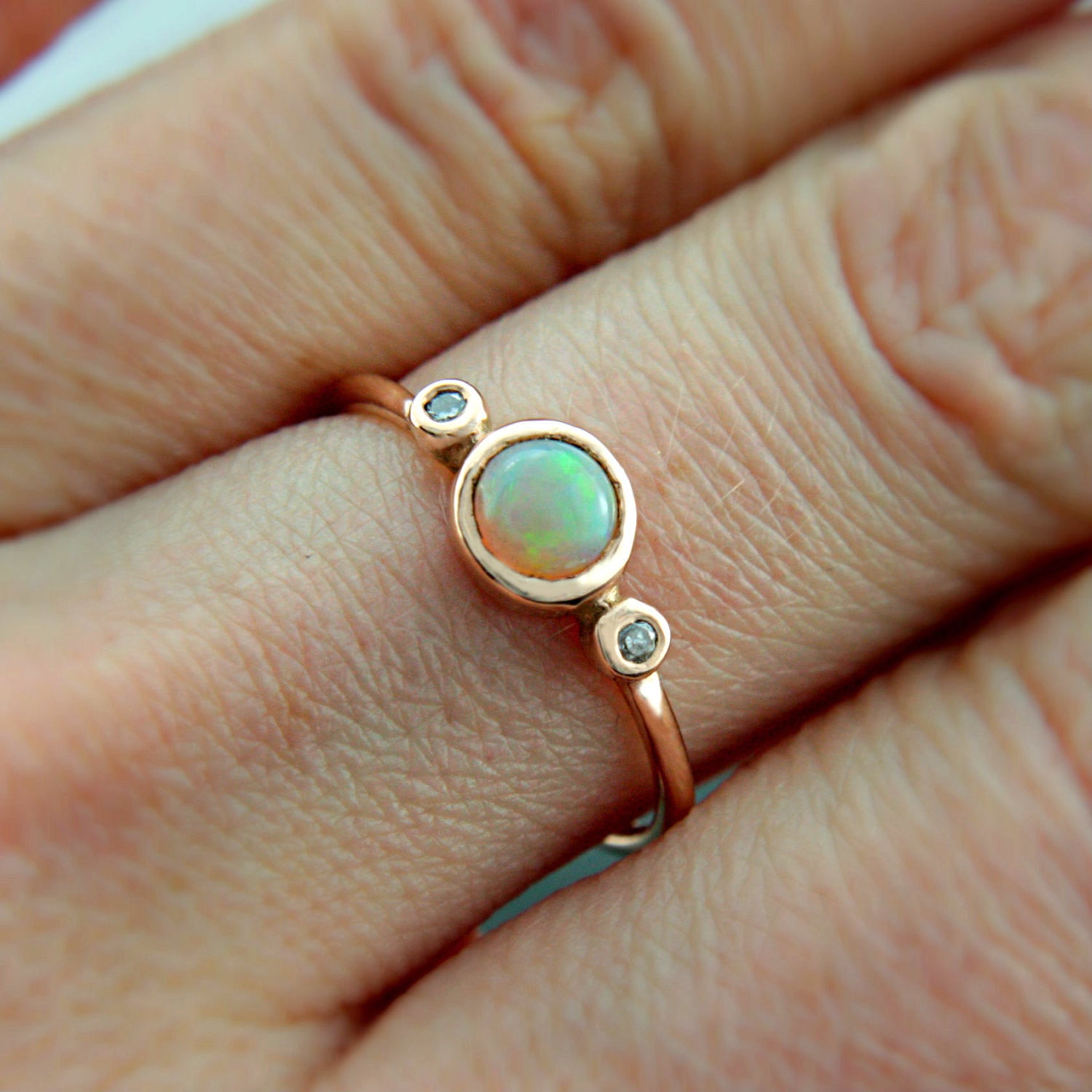 Opal and Diamond Gold 14k Ring - MANARI.eu