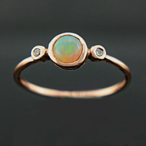 Opal and Diamond Gold 14k Ring - MANARI.eu