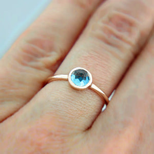 Blue Rose Cut Topaz 14k Gold Ring - MANARI.eu