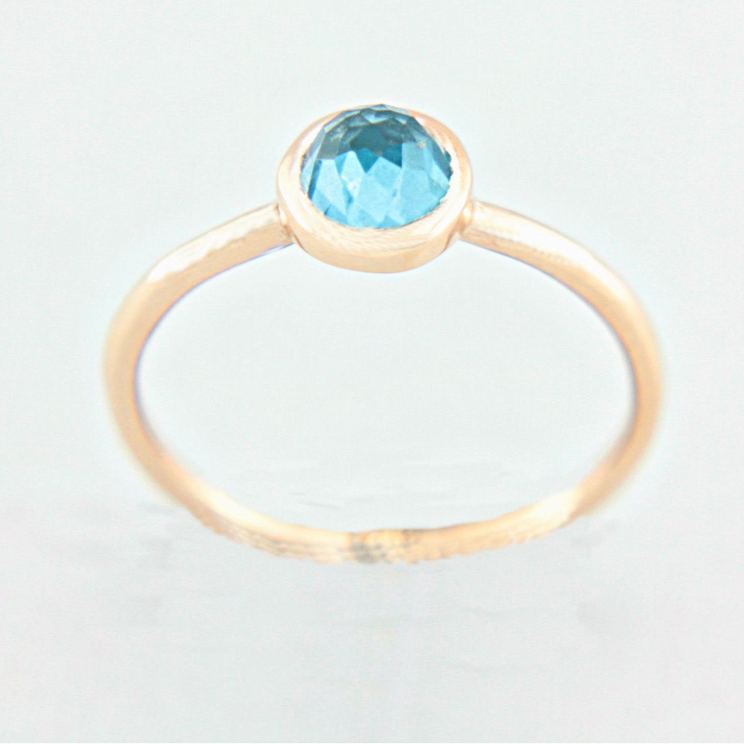 Blue Rose Cut Topaz 14k Gold Ring - MANARI.eu