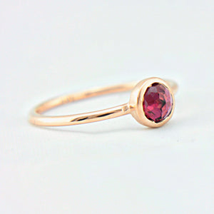 Rhodolite Rose Cut Garnet Ring 14k Gold - MANARI.eu