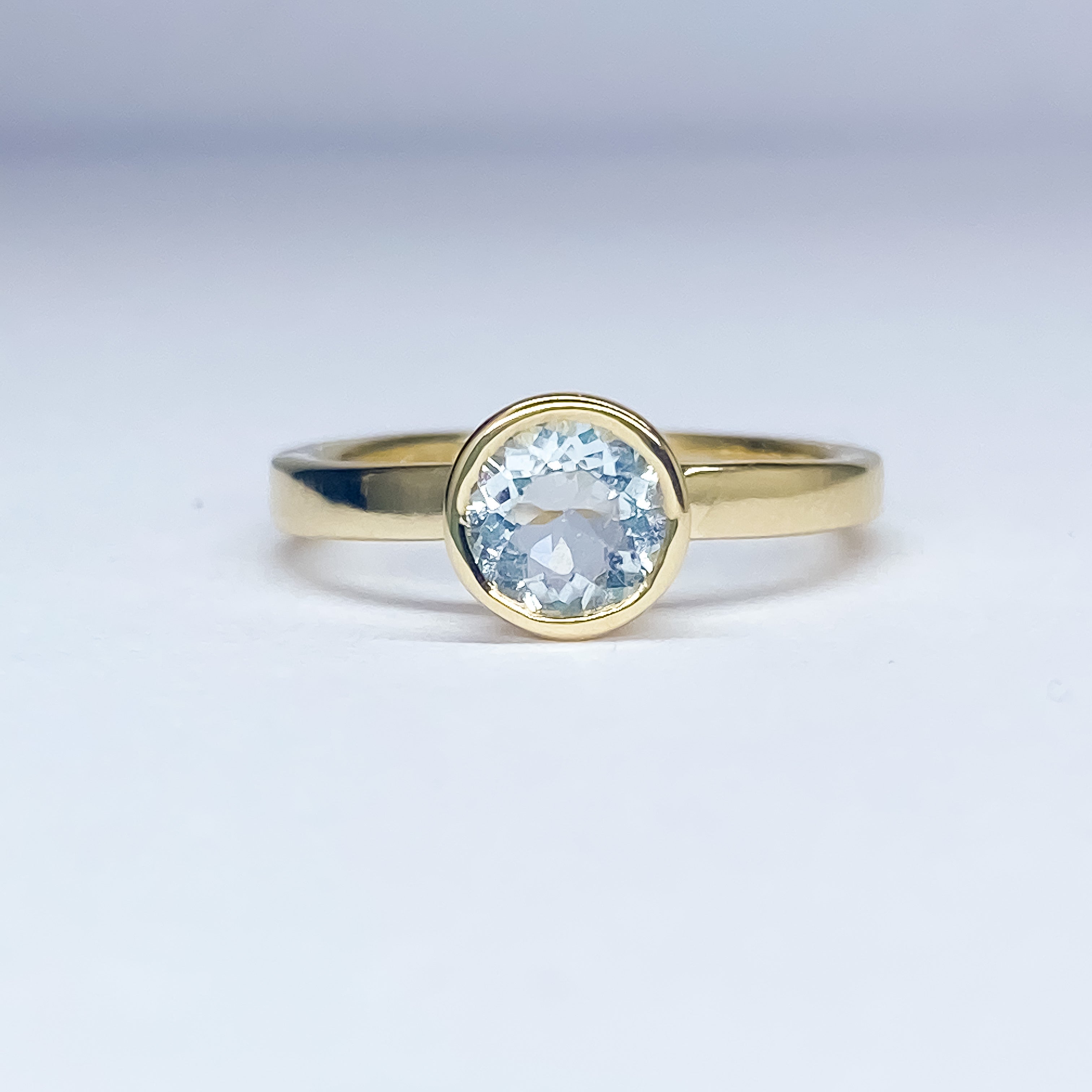 Aquamarine Yellow Gold Ring - MANARI.eu
