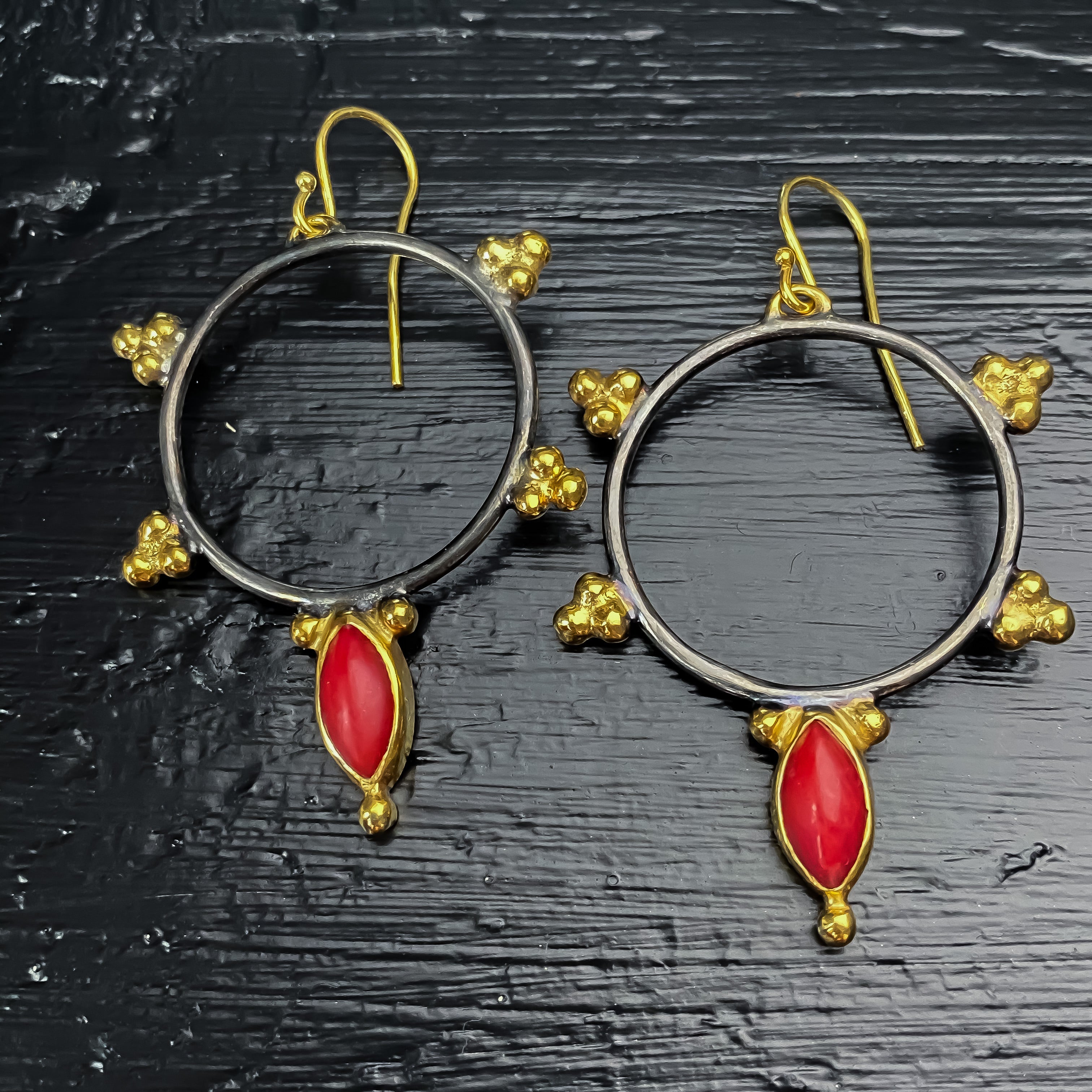 Red Coral Black & Gold Hoop Earrings Sterling Silver - MANARI.eu