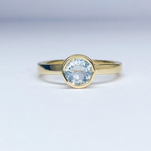 Aquamarine Yellow Gold Ring - MANARI.eu