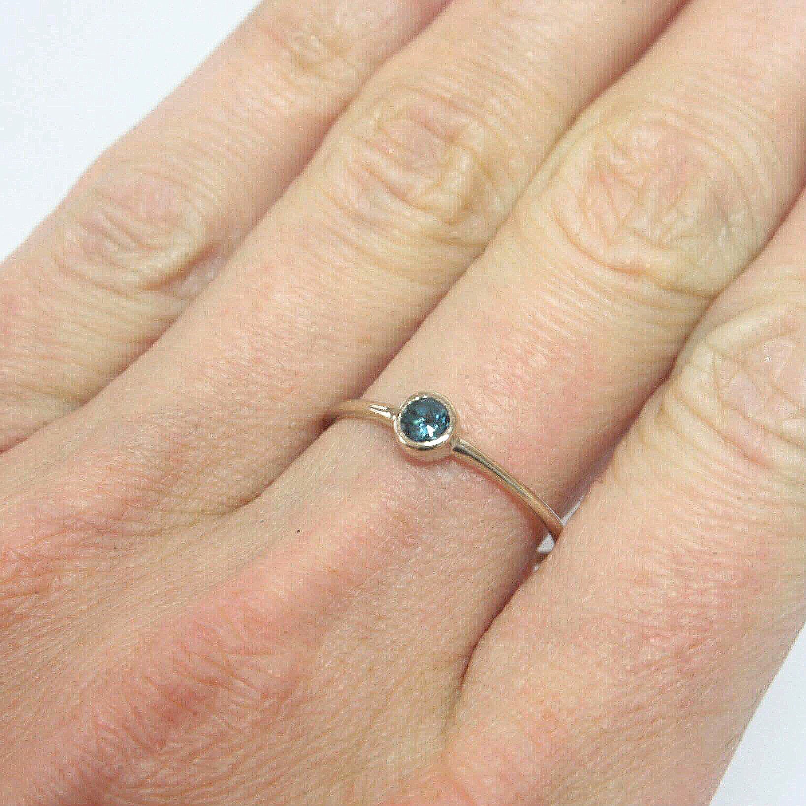 Blue Topaz 14k Gold Ring - MANARI.eu