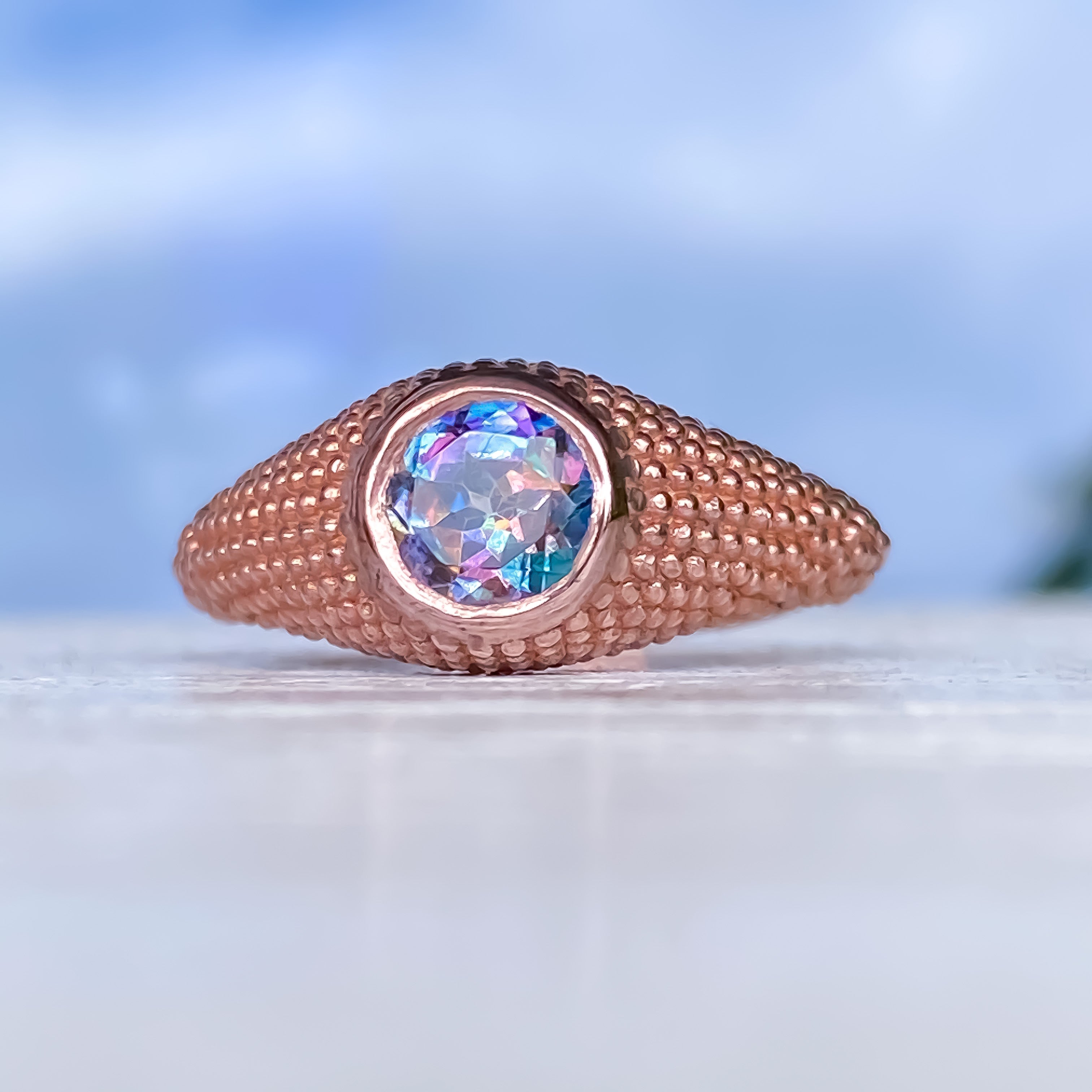 Nubia Round Garden Blue Topaz Rose Gold Ring Size 7.25US - MANARI.eu
