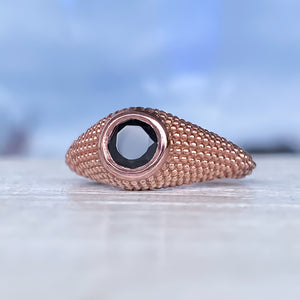 Nubia Round Black Spinel Rose Gold Ring Size 7US - MANARI.eu