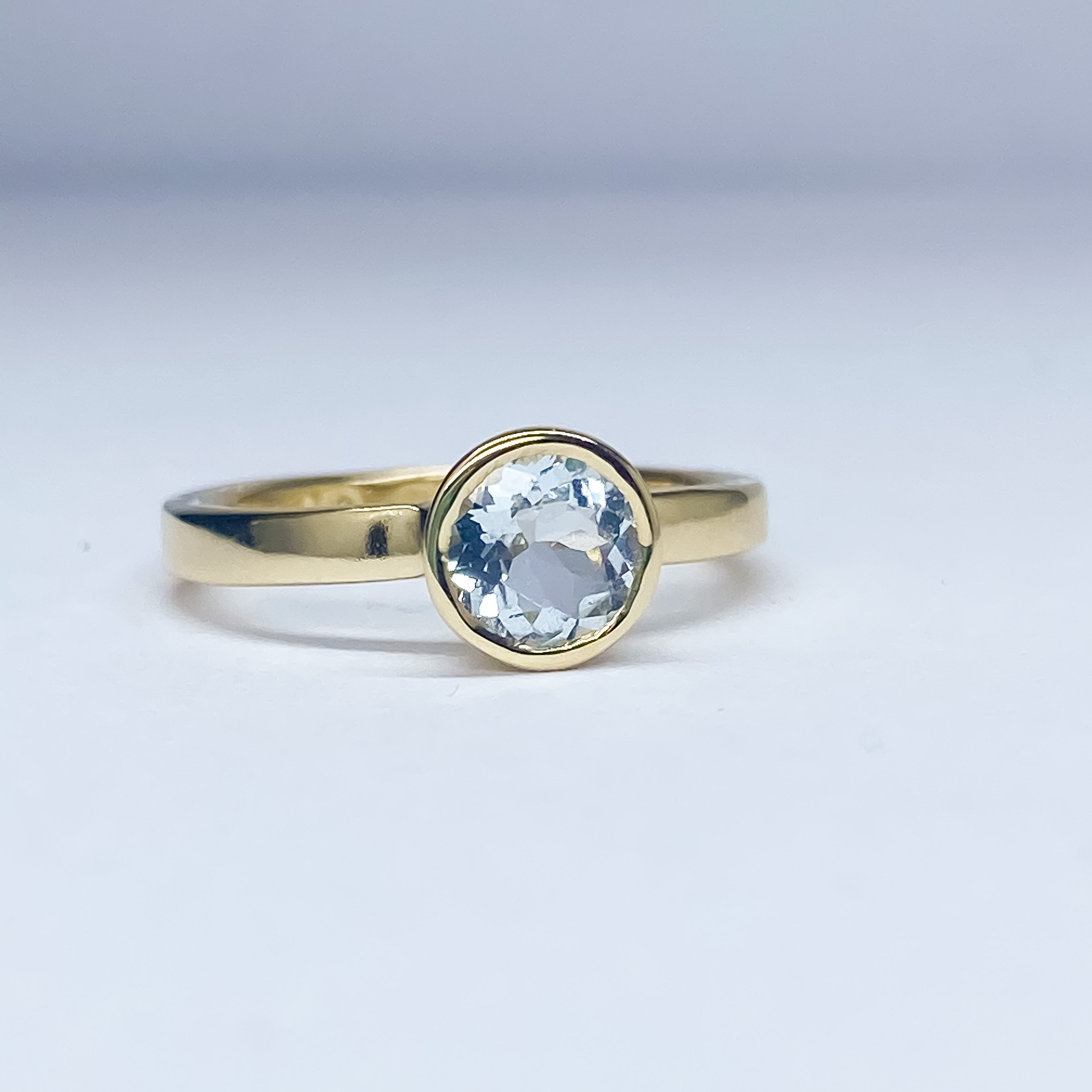 Aquamarine Yellow Gold Ring - MANARI.eu