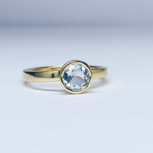 Aquamarine Yellow Gold Ring - MANARI.eu
