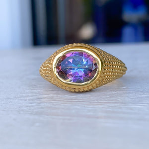 Nubia Oval Purple Mystic Topaz Yellow Gold Ring Size 7US - MANARI.eu