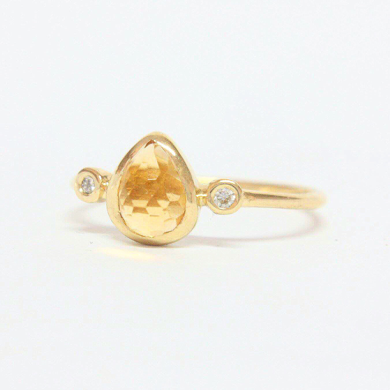 Pear Citrine and Diamond Ring 14k Gold - MANARI.eu