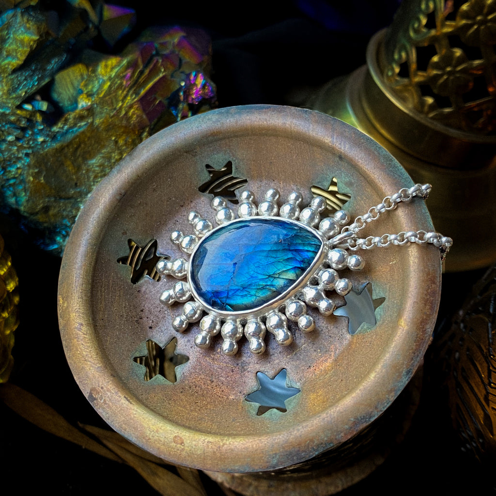 Blue Labradorite Pendant Sterling Silver - MANARI.eu