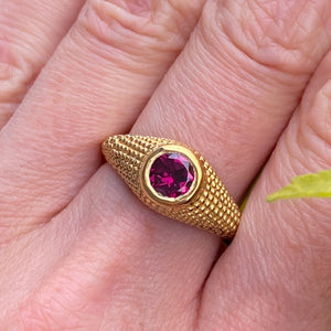 Nubia Round Rhodolite Yellow Gold Ring Size 7.25US - MANARI.eu