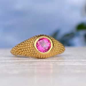 Nubia Round Pink Topaz Yellow Gold Ring Size 7US - MANARI.eu