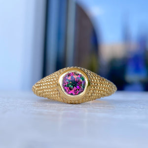 Nubia Round Mystic Topaz Yellow Gold Ring Size 7US - MANARI.eu