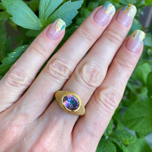 Nubia Oval Purple Mystic Topaz Yellow Gold Ring Size 7US - MANARI.eu
