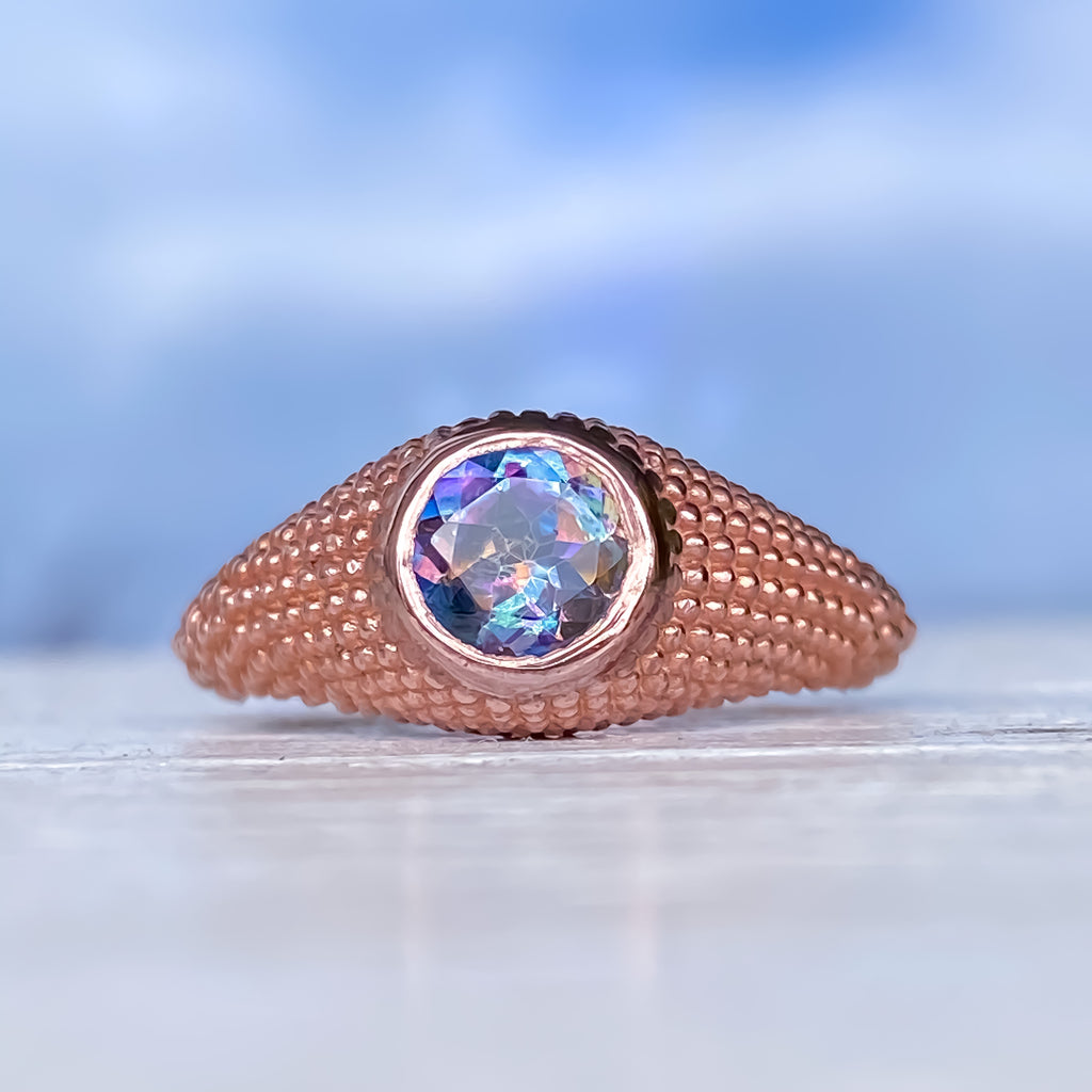 Nubia Round Garden Blue Topaz Rose Gold Ring Size 7.25US - MANARI.eu