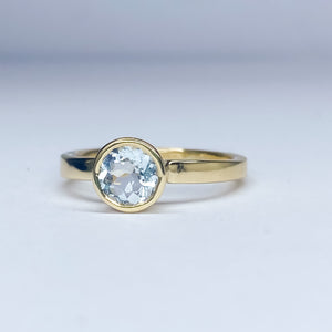 Aquamarine Yellow Gold Ring - MANARI.eu