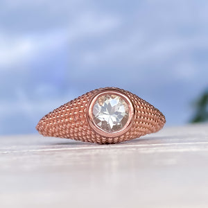 Nubia Round Green Amethyst Rose Gold Ring Size 7US - MANARI.eu