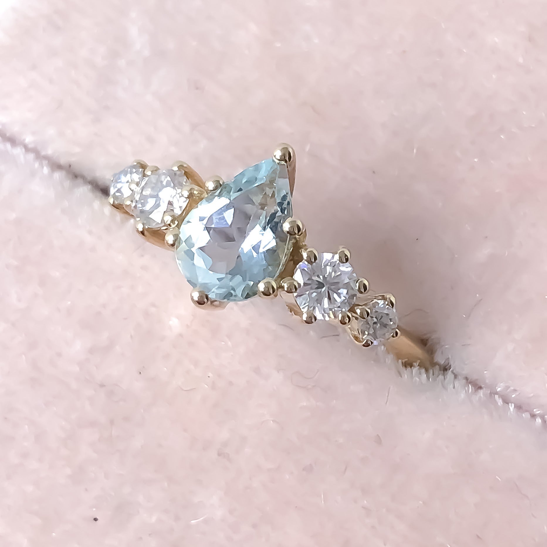 Betty Aquamarine Diamond/Mossanite Ring - MANARI.eu