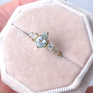 Betty Aquamarine Diamond/Mossanite Ring - MANARI.eu