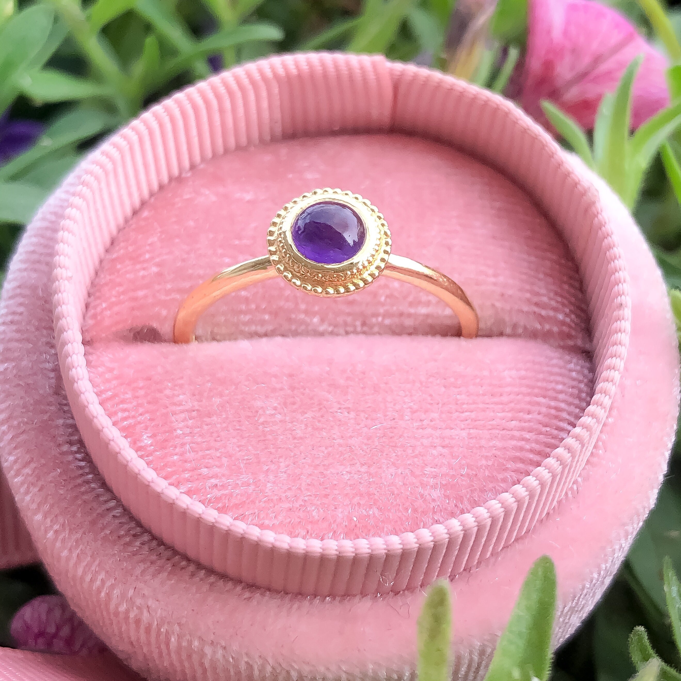 Dalia Amethyst Ring - MANARI.eu